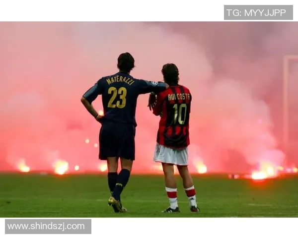 足球明星入场时刻的震撼视角捕捉与精彩瞬间回顾